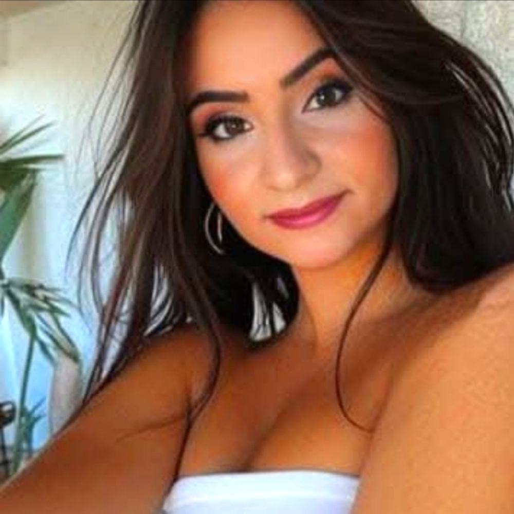 Meet your Posher, Leah
